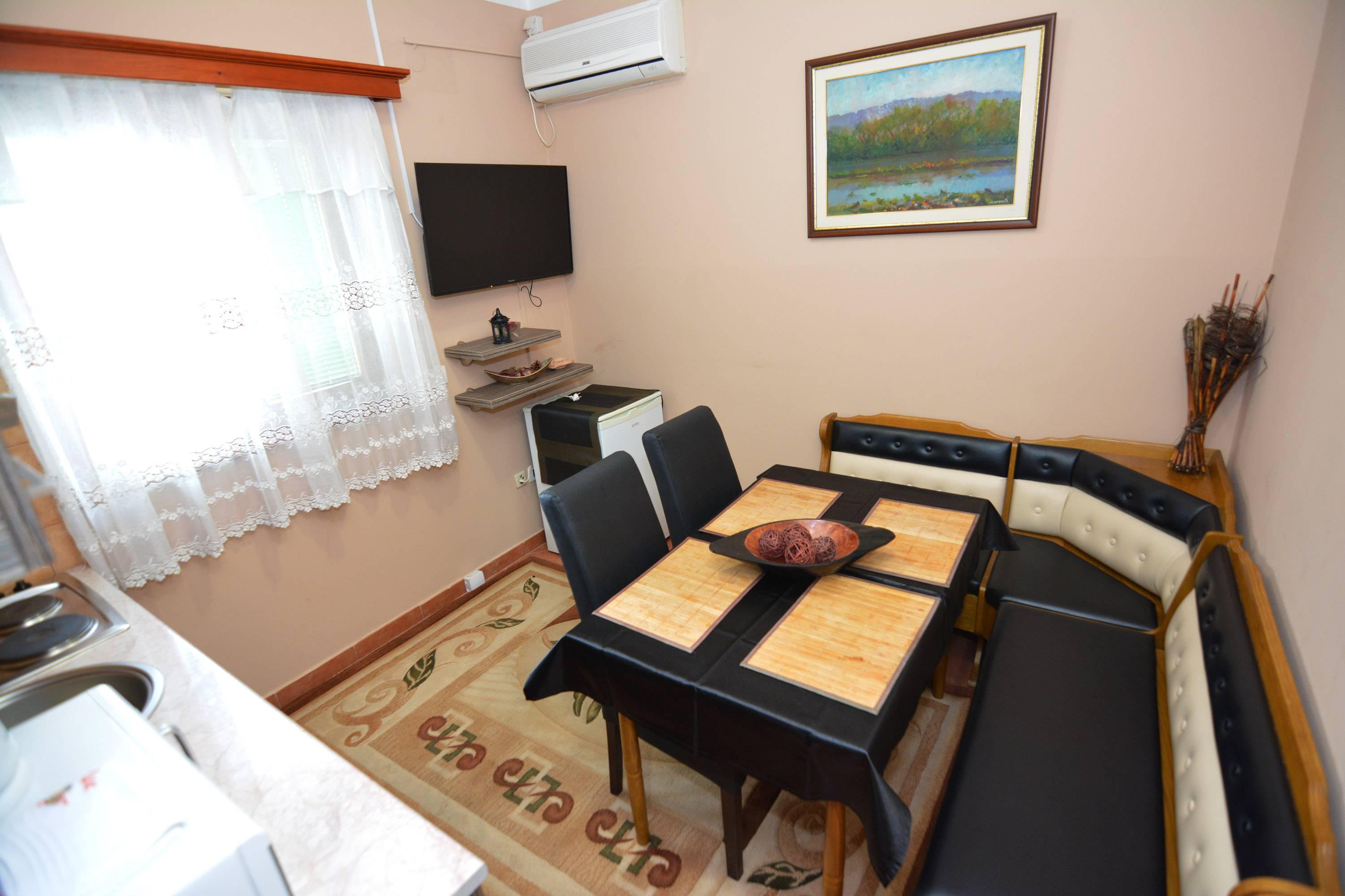 Apartments Bogdanovic Котор Екстер'єр фото